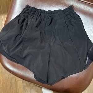 Lululemon hotty hot shorts.